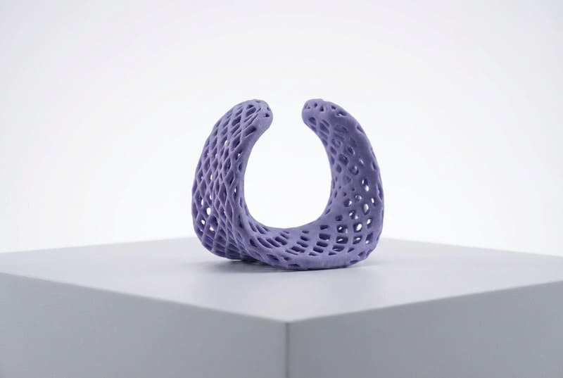 3D printed elastomer neck supports